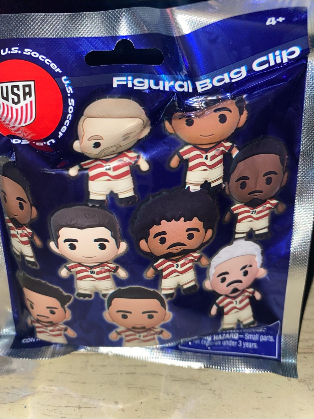 New US Men’s Soccer ⚽️ Bag Clip Blind Bag, contains one figure bag clip
